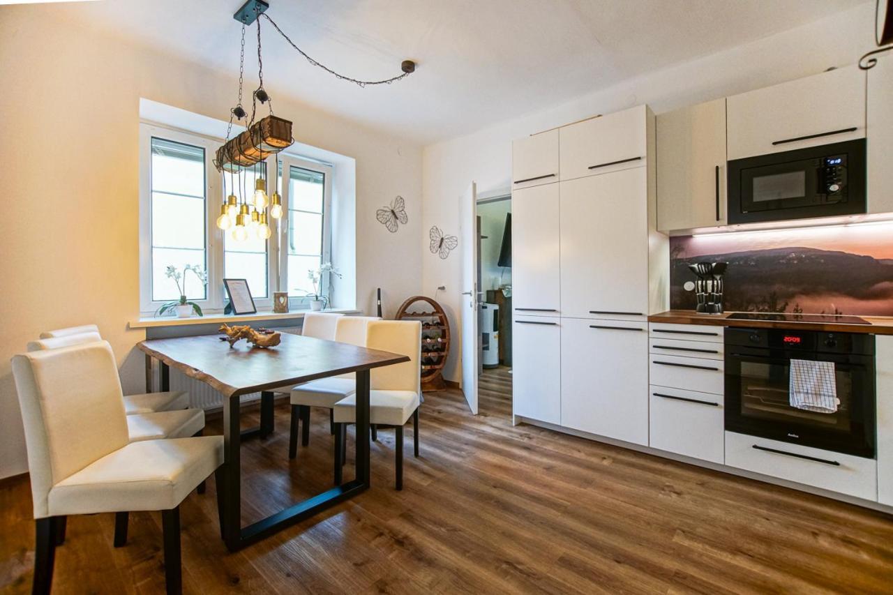Auszeit Steiraland 1 Mit Privaten Garten Ueberdachter Terrasse Und Parken Leoben  Exterior photo
